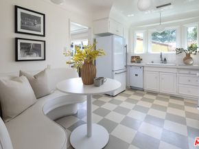 3987 Roxton Avenue, Los Angeles CA 90008
