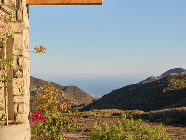 33239 Mulholland Highway, Malibu CA 90265