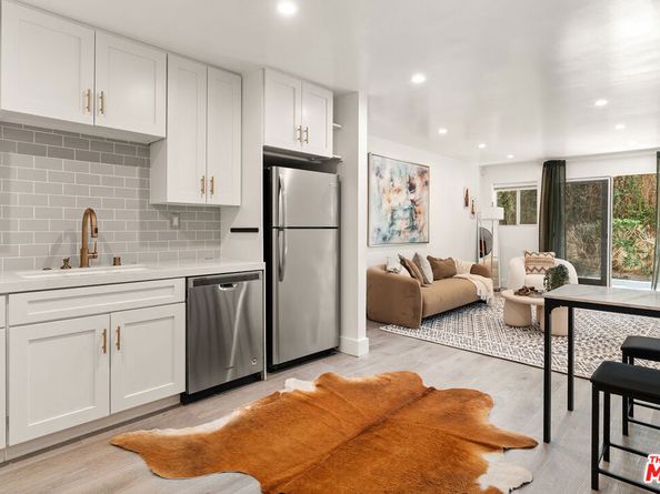 532 N Rossmore Avenue 107, Los Angeles CA 90004