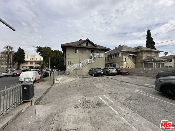 2300 W 12th Street, Los Angeles CA 90006