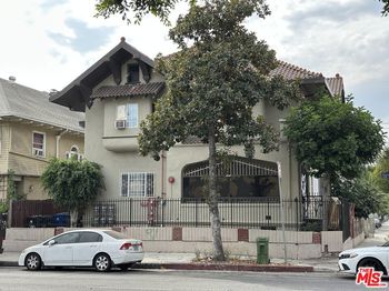2300 W 12th Street