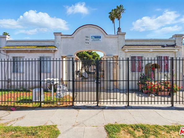 924 W 82nd Street, Los Angeles CA 90044