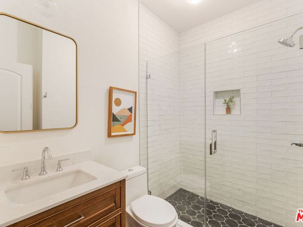 1568 S Hayworth Avenue, Los Angeles CA 90035