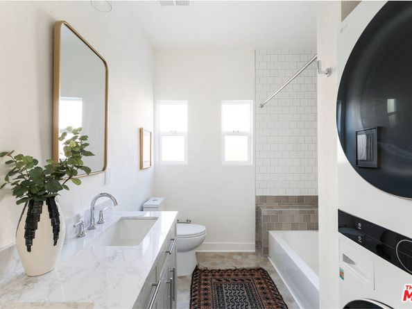 1568 S Hayworth Avenue, Los Angeles CA 90035