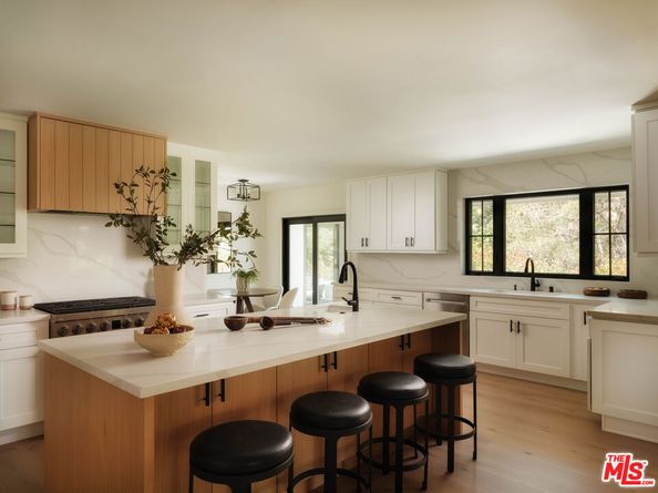 4181 Weslin Avenue, Sherman Oaks CA 91423
