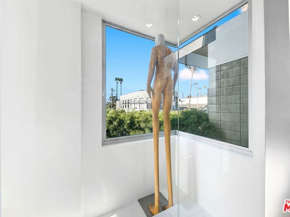 1430 Abbot Kinney Boulevard, Venice CA 90291