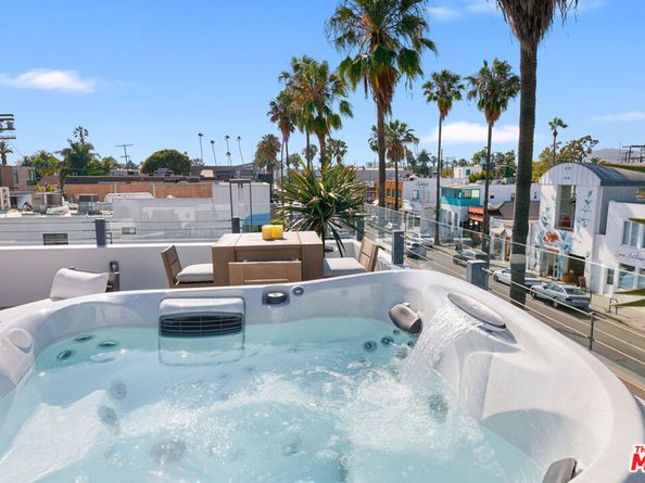 1430 Abbot Kinney Boulevard, Venice CA 90291