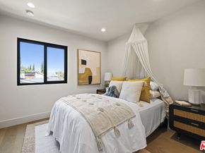 11268 Dona Lola Drive, Studio City CA 91604