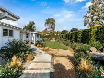 5761 Calpine Drive