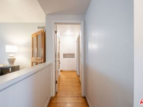 10725 S 8th Avenue, Inglewood CA 90303