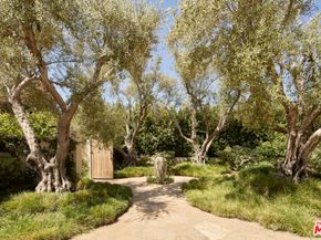 1296 Capri Drive, Pacific Palisades CA 90272