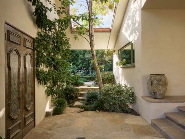 1296 Capri Drive, Pacific Palisades CA 90272