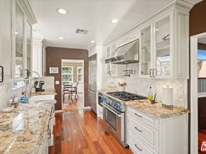 5324 Irvine Avenue, Valley Village CA 91601