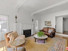 160 S Poinsettia Place, Los Angeles CA 90036