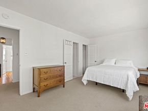 160 S Poinsettia Place, Los Angeles CA 90036