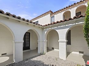 160 S Poinsettia Place, Los Angeles CA 90036