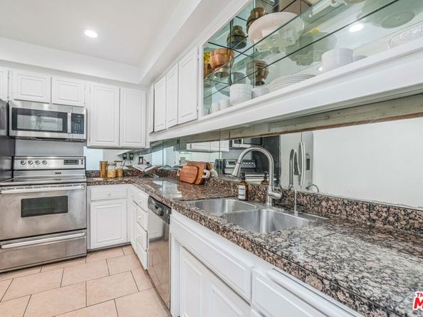 8380 Waring Avenue 308, West Hollywood CA 90069