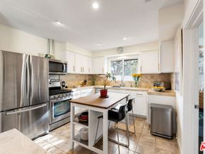 2316 Laurelmont Place, Los Angeles CA 90046