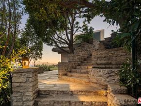 467 Paseo Miramar, Pacific Palisades CA 90272