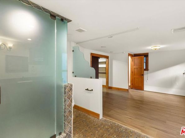 720 N La Fayette Park Place, Los Angeles CA 90026