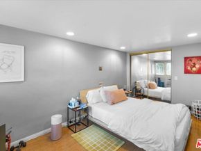 720 N La Fayette Park Place, Los Angeles CA 90026