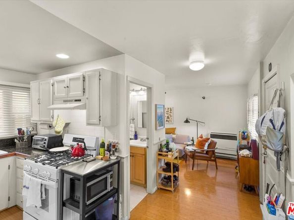 720 N La Fayette Park Place, Los Angeles CA 90026