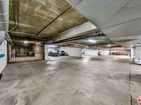 1559 Winona Boulevard D2, Los Angeles CA 90027