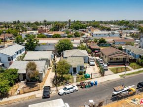 11012 Willowbrook Avenue, Los Angeles CA 90059