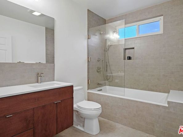 1155 S Rimpau Boulevard, Los Angeles CA 90019