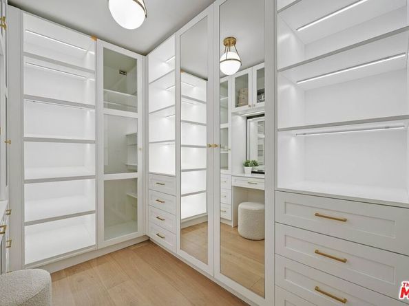 1155 S Rimpau Boulevard, Los Angeles CA 90019