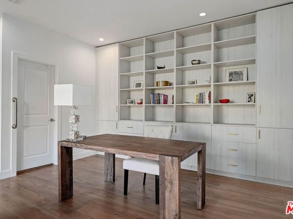 1155 S Rimpau Boulevard, Los Angeles CA 90019