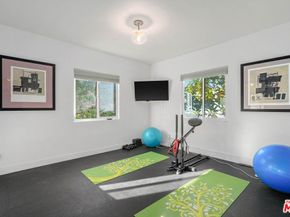 1155 S Rimpau Boulevard, Los Angeles CA 90019