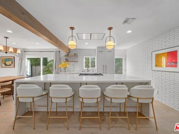 1155 S Rimpau Boulevard, Los Angeles CA 90019