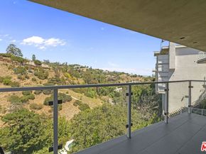 10110 Cielo Drive, Beverly Hills CA 90210