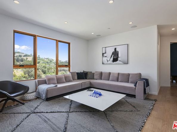 10110 Cielo Drive, Beverly Hills CA 90210