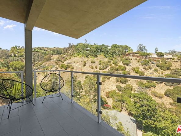 10110 Cielo Drive, Beverly Hills CA 90210