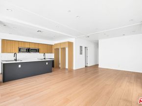 1359 W 35th Place, Los Angeles CA 90007