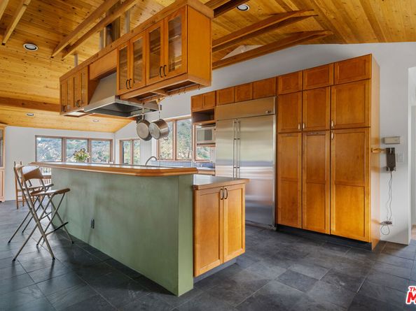 20006 Valley View Drive, Topanga CA 90290