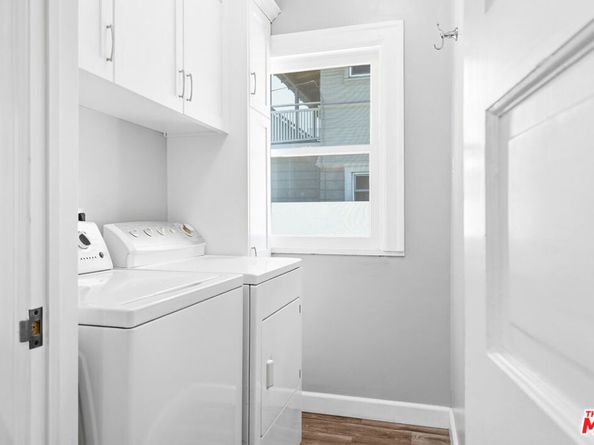 921 W 30th Street, Los Angeles CA 90007