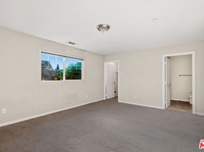 921 W 30th Street, Los Angeles CA 90007