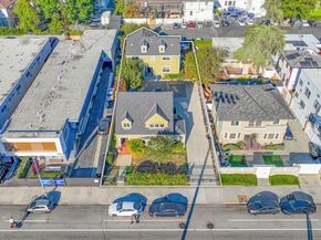 921 W 30th Street, Los Angeles CA 90007