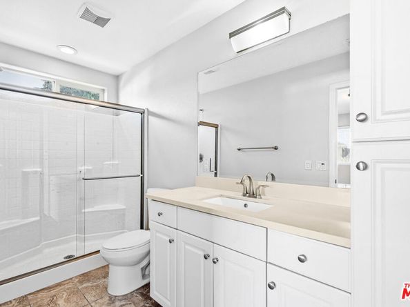 921 W 30th Street, Los Angeles CA 90007