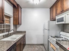 1435 N Las Palmas Avenue, Los Angeles CA 90028