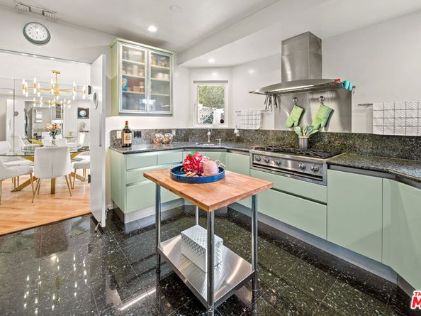 2519 Hutton Drive, Beverly Hills CA 90210