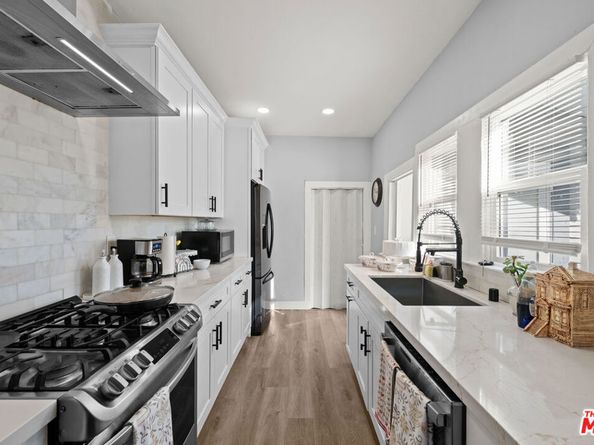 816 Terrace 49, Los Angeles CA 90042