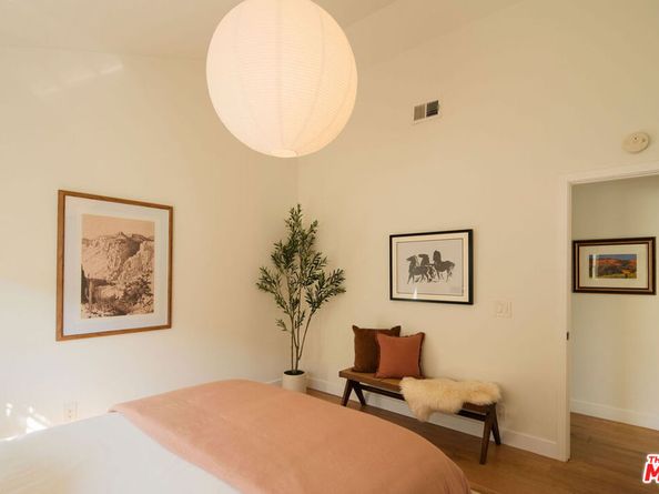 215 Portland Avenue, Huntington Beach CA 92648