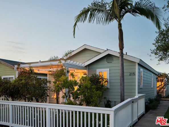 215 Portland Avenue, Huntington Beach CA 92648