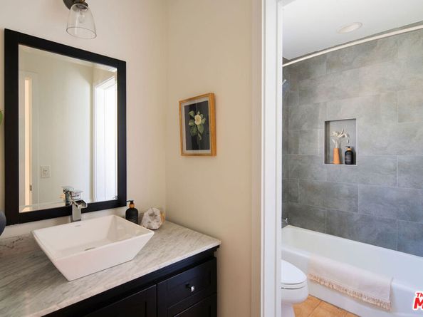 215 Portland Avenue, Huntington Beach CA 92648