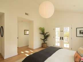 215 Portland Avenue, Huntington Beach CA 92648