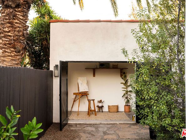 5308 Hillcrest Drive, Los Angeles CA 90043